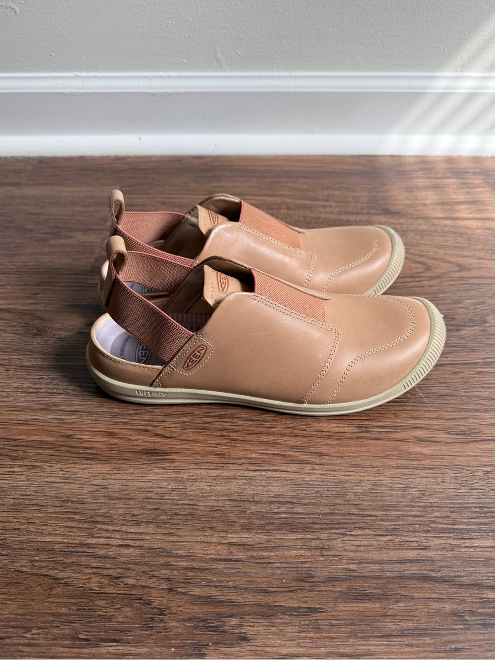 KEEN Women's Lorelai II Slip-On Shoes Brown Tan Real Leather Size 7.5